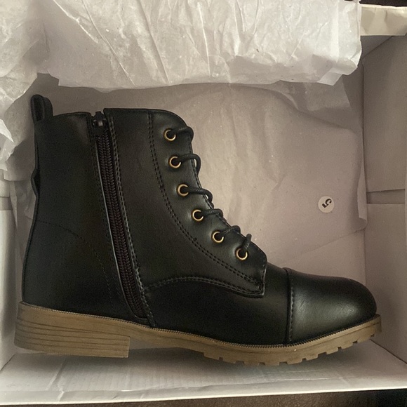 Back to school boots - Picture 3 of 9